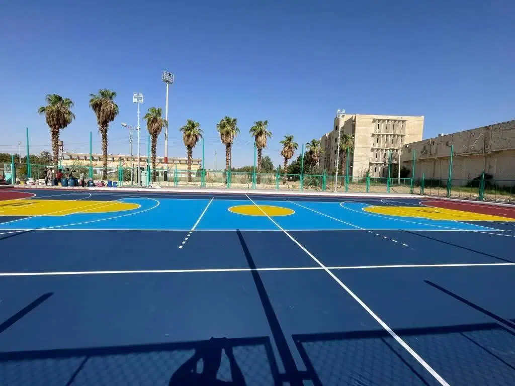 الاكريليك لأرضيات الملاعب بمواصفات قياسية